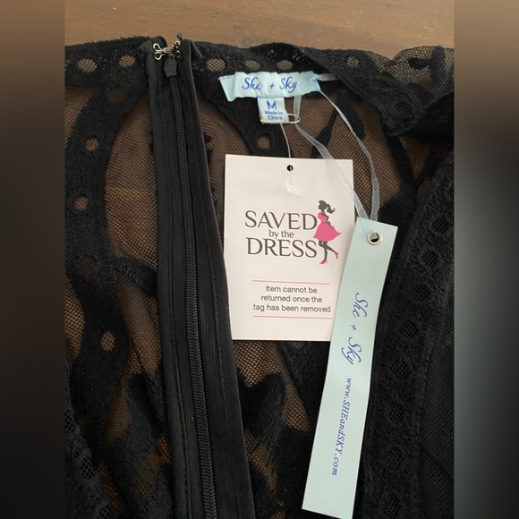 She + Sky Black Lace V Neck Romper Size Medium - Picture 8 of 9